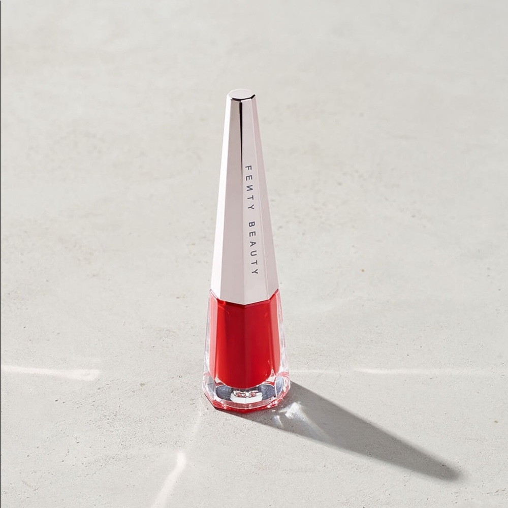 Fenty Beauty Stunna Lip Paint (Uncensored).
